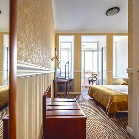 Consul Hotel Консул Одеса Екстериор снимка