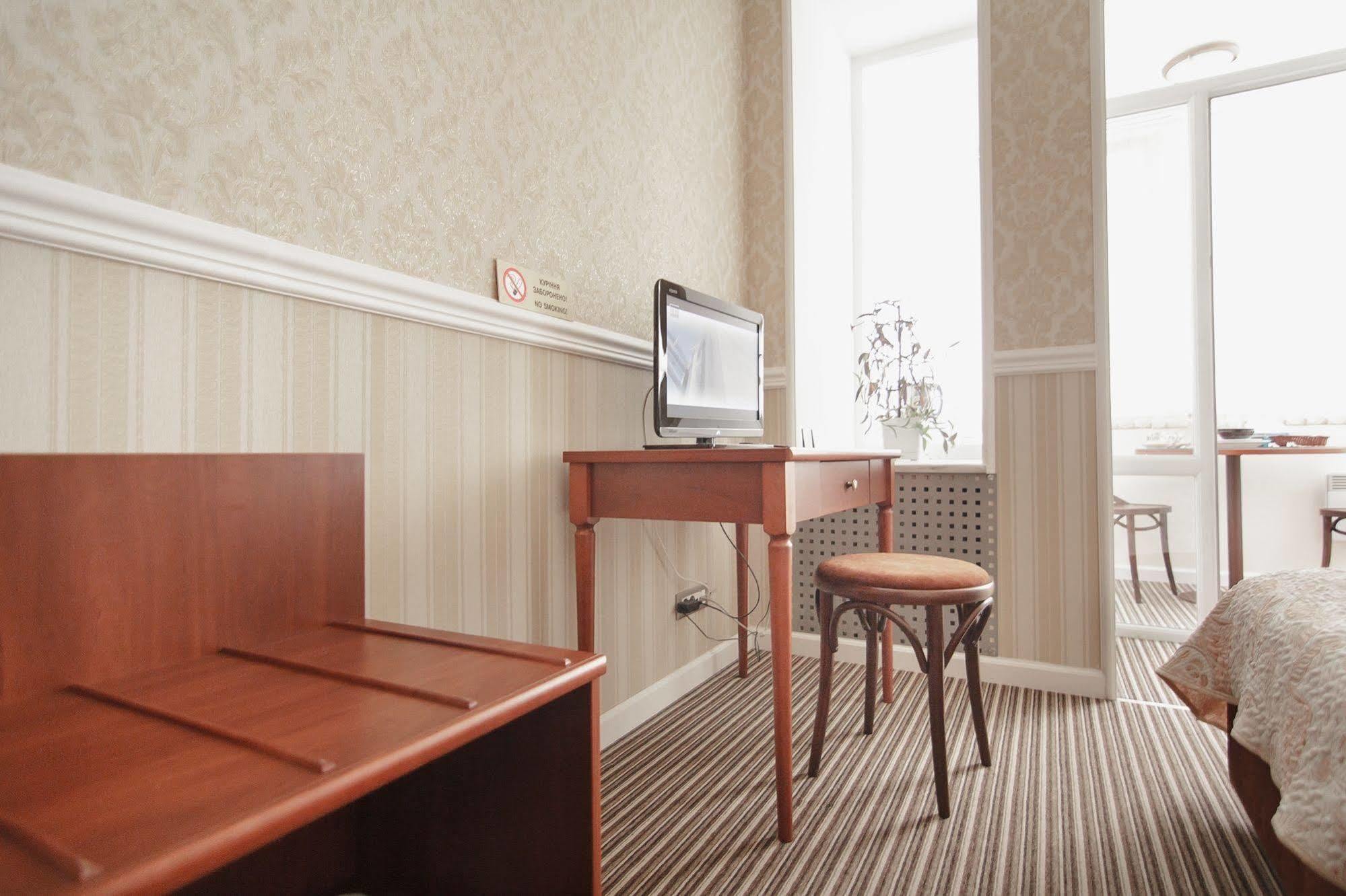 Consul Hotel Консул Одеса Екстериор снимка